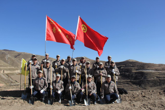 有一種奉獻(xiàn)叫“五四精神”，有一種擔(dān)當(dāng)叫“青年突擊隊(duì)”